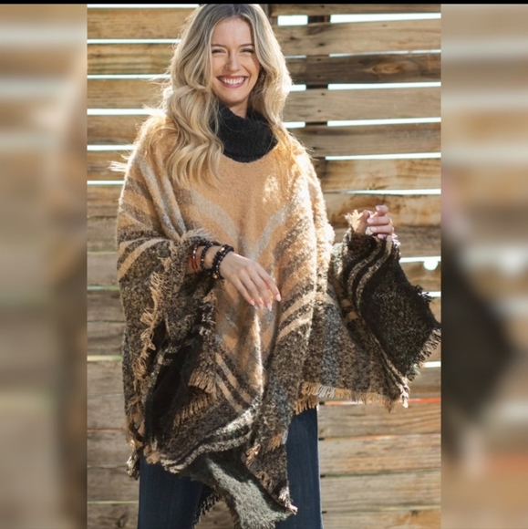 New Plaid Cowl neck poncho - Picture 2 of 6